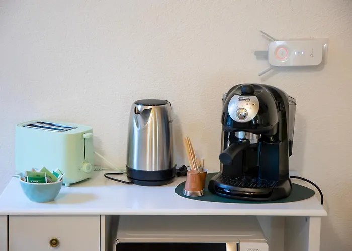 לינה וארוחת בוקר Anele מוראנו קלאברו