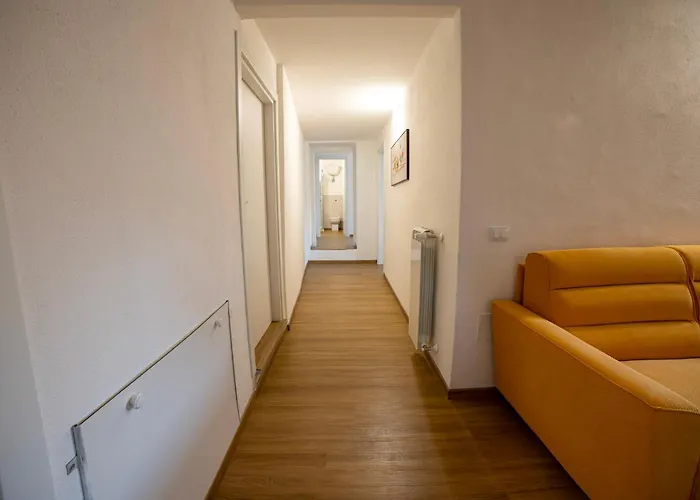 Anele מוראנו קלאברו